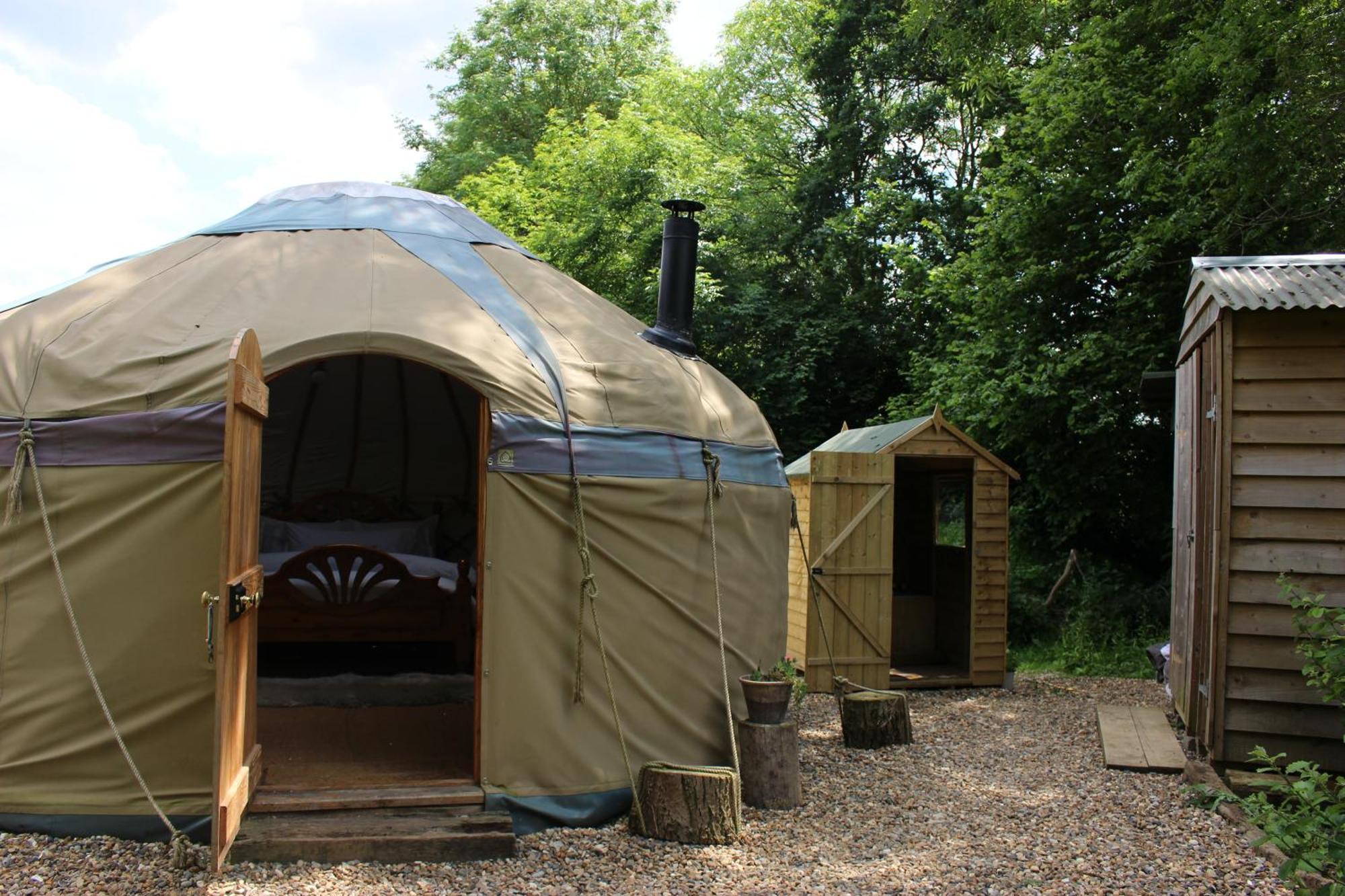 The Yurt At Worcesters Farm Кентърбъри Екстериор снимка